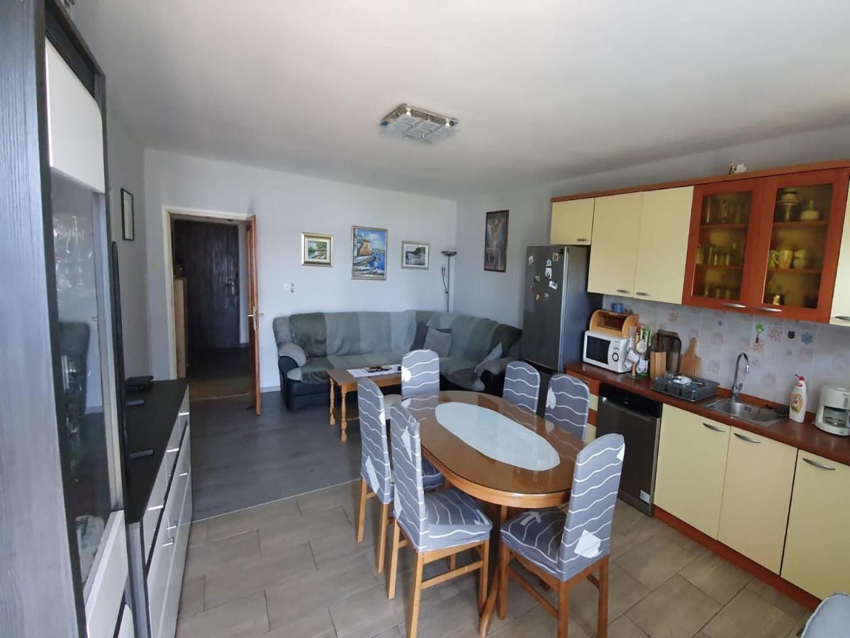 Apartment Miro Kaštela Exteriör bild